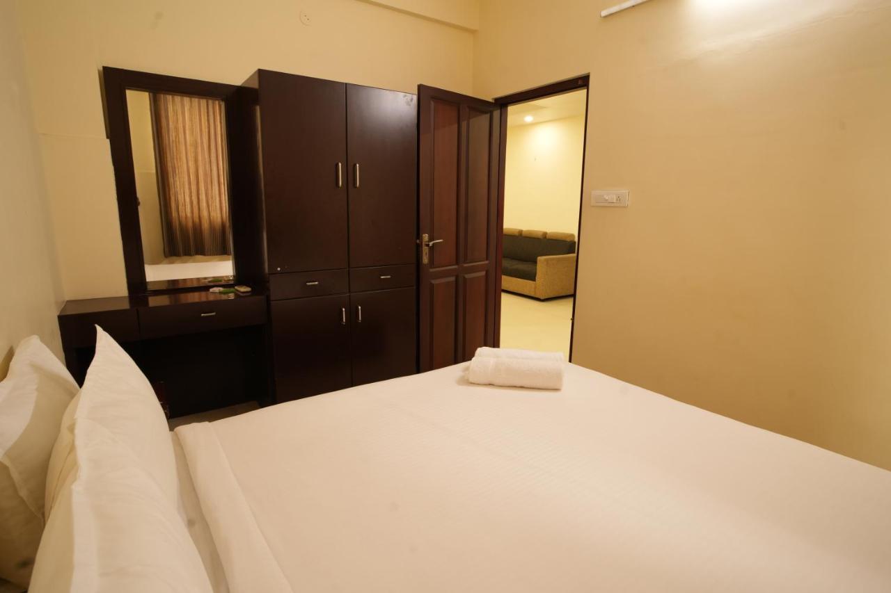 K V Suites Kochi Eksteriør billede